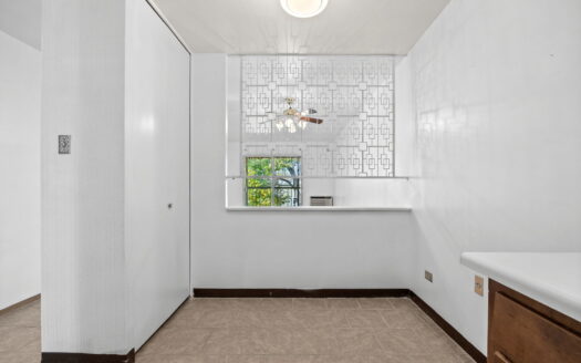 755 S Clinton St #7B