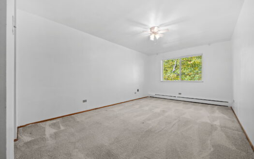 755 S Clinton St #7B