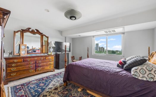 800 N Washington St #1010