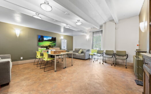 1255 N Ogden St #406